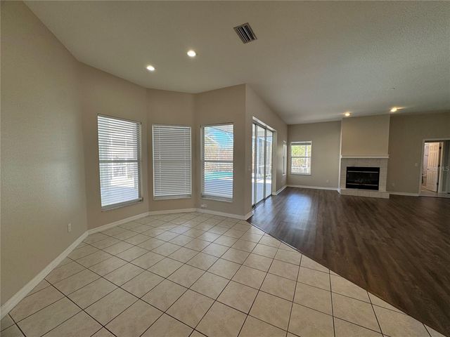 28724 HANGING MOSS LOOP, Wesley Chapel, FL 33543