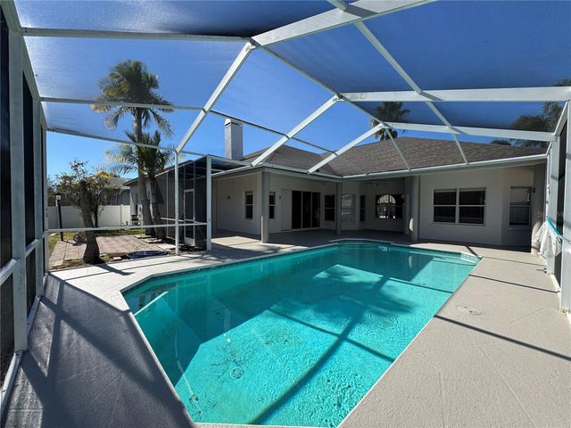 28724 HANGING MOSS LOOP, Wesley Chapel, FL 33543