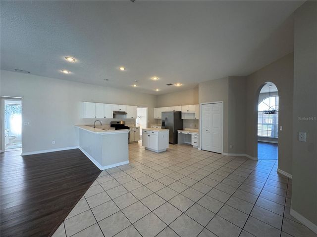 28724 HANGING MOSS LOOP, Wesley Chapel, FL 33543