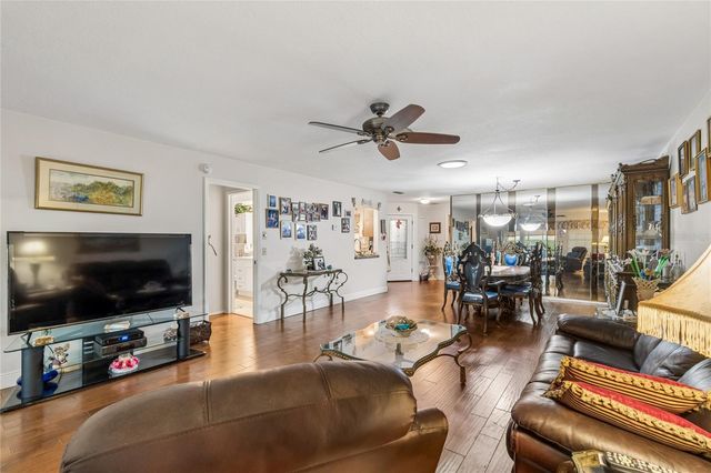 11512 VERSAILLES LANE 11512, Port Richey, FL 34668