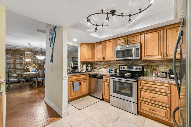 11512 VERSAILLES LANE 11512, Port Richey, FL 34668