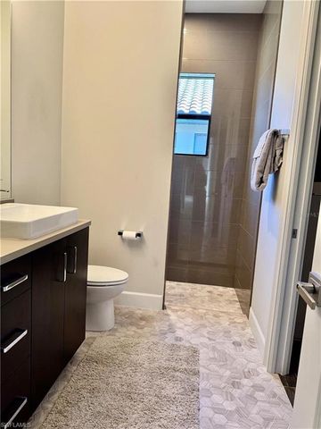 8533 S Lake CIR, Fort Myers, FL 33908