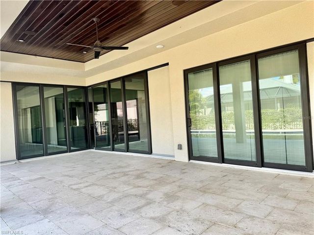 8533 S Lake CIR, Fort Myers, FL 33908