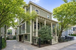 12 Spring Garden Street B, Boston, MA 02125