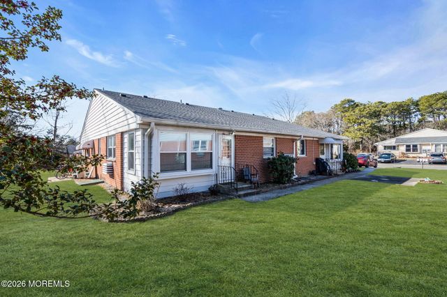 12 Lafayette Drive D, Whiting, NJ 08759