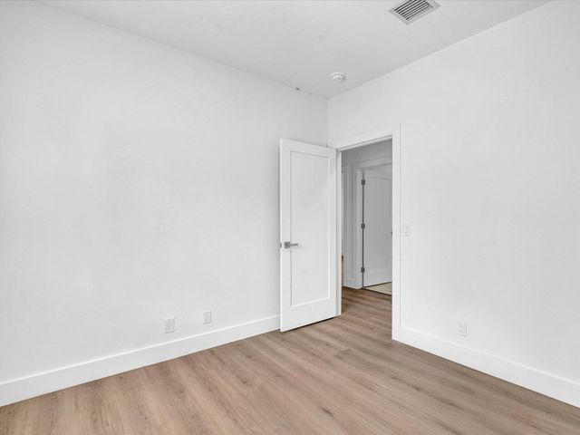 2410 NW 43rd Street, Miami, FL 33142