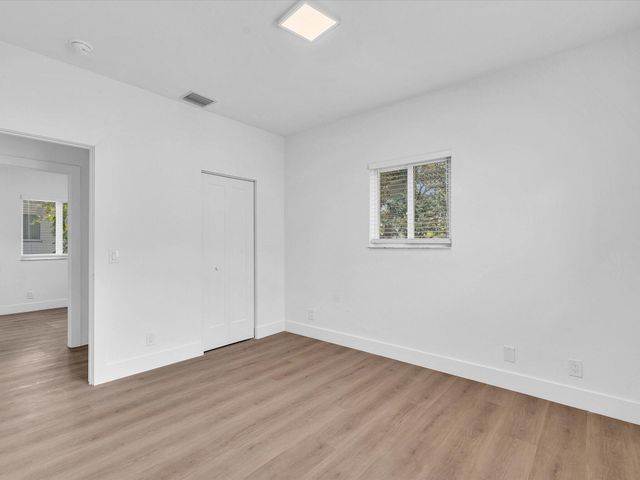 2410 NW 43rd Street, Miami, FL 33142