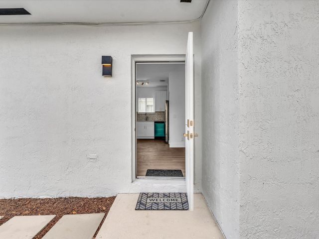 2410 NW 43rd Street, Miami, FL 33142