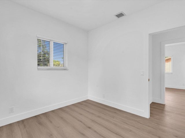 2410 NW 43rd Street, Miami, FL 33142