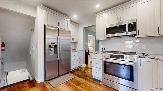 129 Hendricks Blvd, Amherst, NY 14226