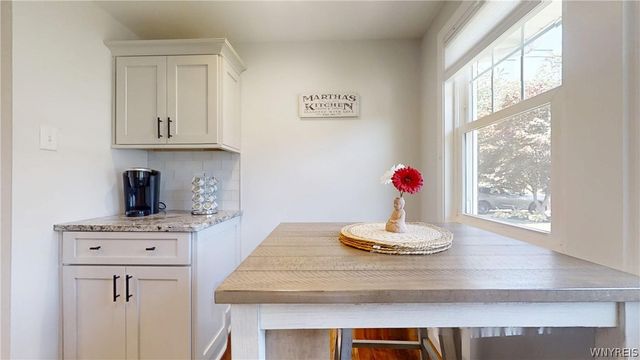 129 Hendricks Blvd, Amherst, NY 14226