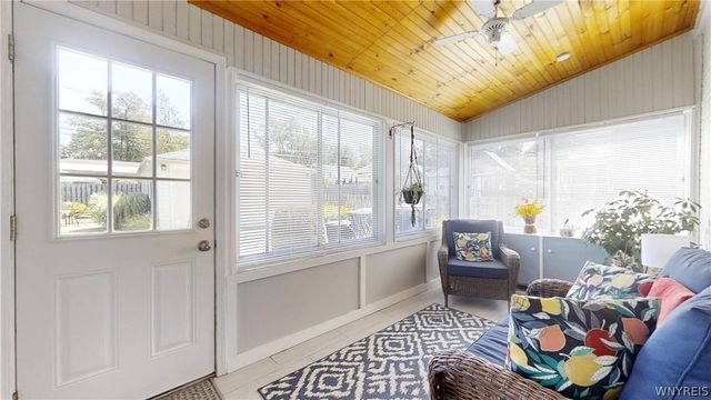 129 Hendricks Blvd, Amherst, NY 14226