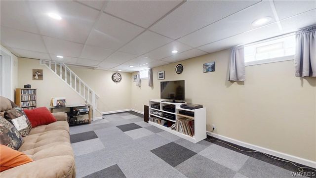 129 Hendricks Blvd, Amherst, NY 14226