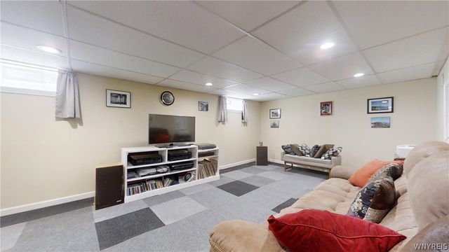 129 Hendricks Blvd, Amherst, NY 14226