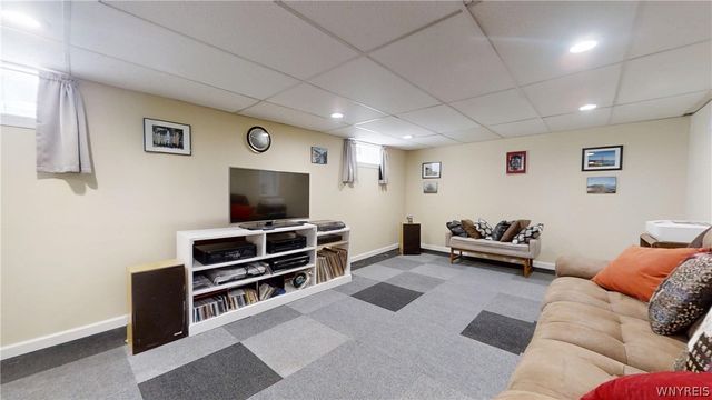 129 Hendricks Blvd, Amherst, NY 14226