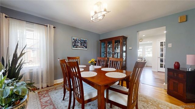 129 Hendricks Blvd, Amherst, NY 14226