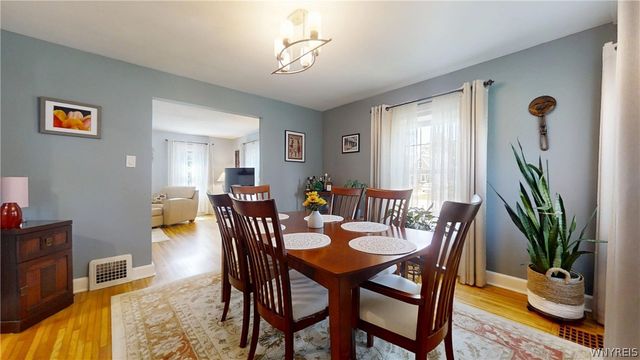 129 Hendricks Blvd, Amherst, NY 14226