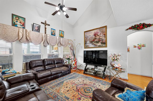 2102 Argos Drive, Missouri City, TX 77459