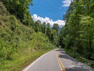 466 Fie Top Road, Maggie Valley, NC 28751