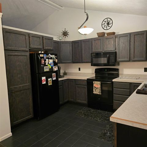 15530 Snauble Avenue, Cedar Springs, MI 49319