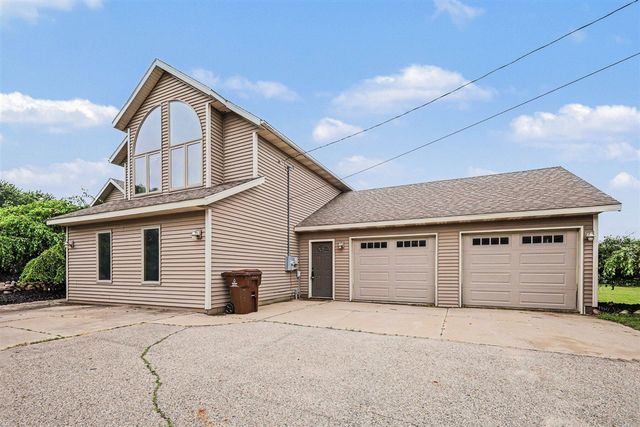 15530 Snauble Avenue, Cedar Springs, MI 49319