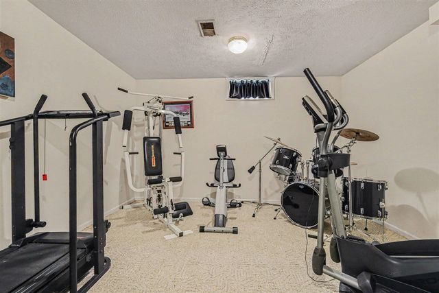 15530 Snauble Avenue, Cedar Springs, MI 49319