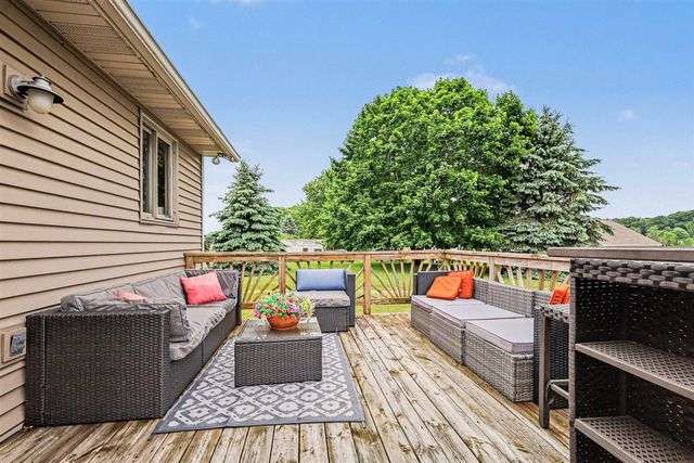 15530 Snauble Avenue, Cedar Springs, MI 49319