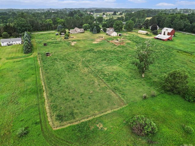 15530 Snauble Avenue, Cedar Springs, MI 49319