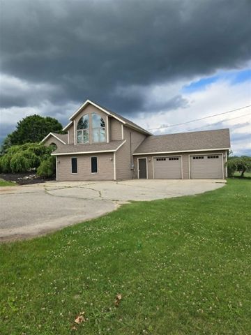 15530 Snauble Avenue, Cedar Springs, MI 49319