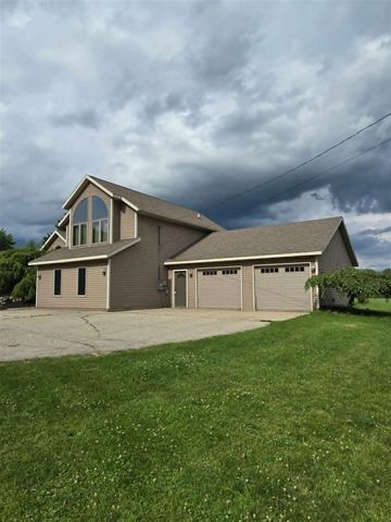 15530 Snauble Avenue, Cedar Springs, MI 49319