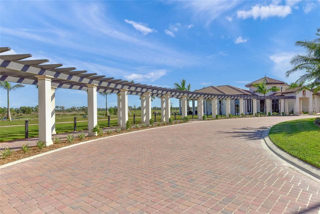 10805 TARFLOWER DRIVE 102, Venice, FL 34293