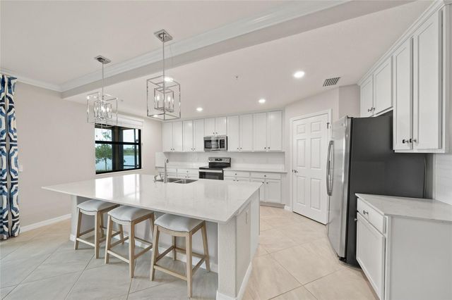 10805 TARFLOWER DRIVE 102, Venice, FL 34293