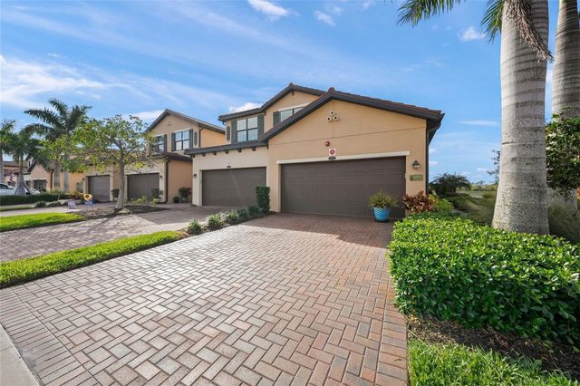 10805 TARFLOWER DRIVE 102, Venice, FL 34293