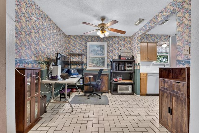 416 Cedarwood Street, Azle, TX 76020