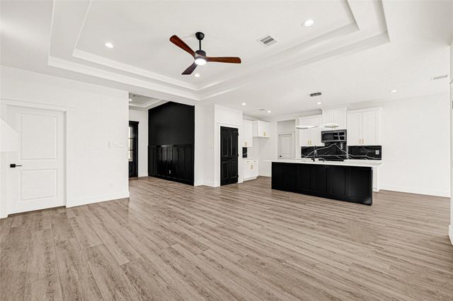 105 Bledsoe St, Prairie View, TX 77445