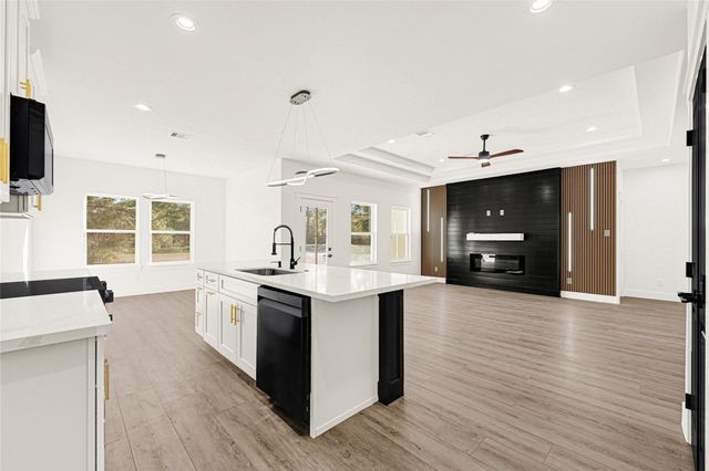 105 Bledsoe St, Prairie View, TX 77445