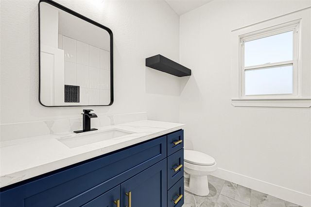 105 Bledsoe St, Prairie View, TX 77445