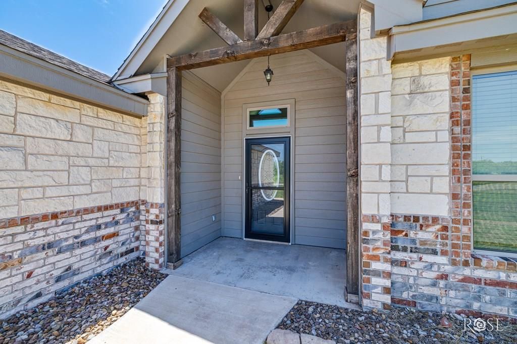 Image 1 of property listing at 16927 Riata Trail, Christoval, TX 76937