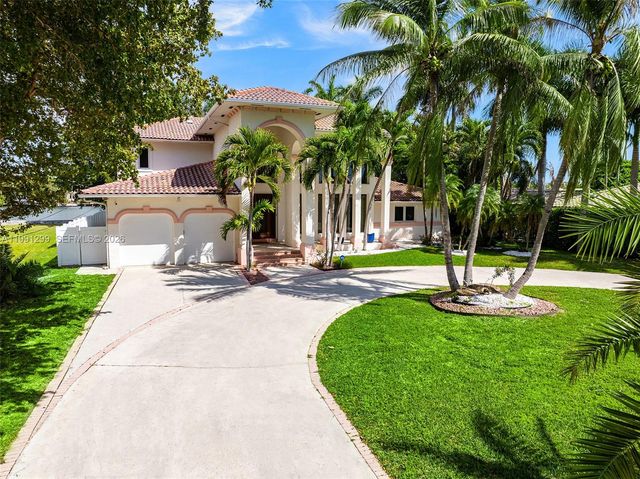 1047 S Southlake Dr, Hollywood, FL 33019