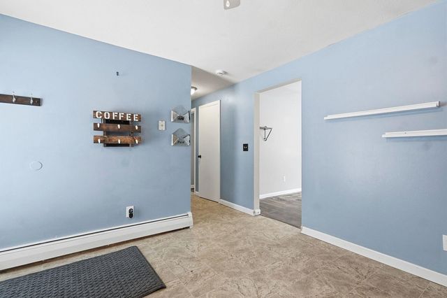 8 Rayes Drive, Hudson, NH 03051