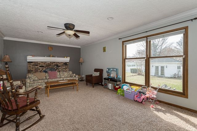 2039 E 46th Street, Davenport, IA 52807