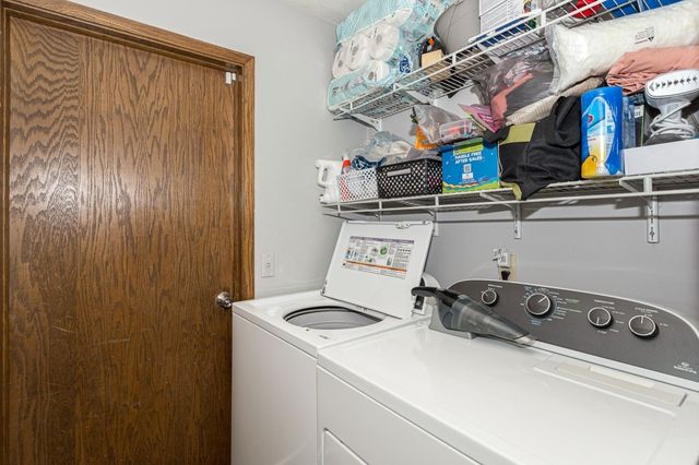2039 E 46th Street, Davenport, IA 52807