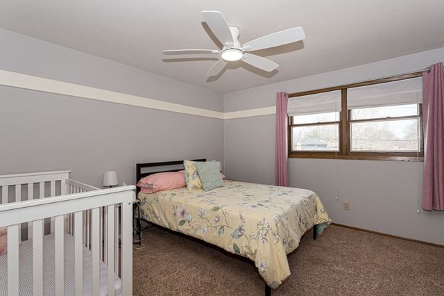 2039 E 46th Street, Davenport, IA 52807
