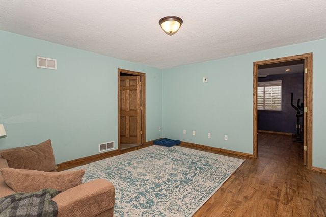 2039 E 46th Street, Davenport, IA 52807