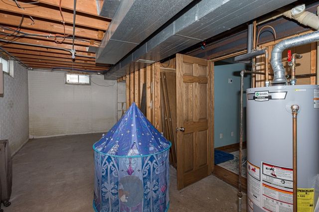 2039 E 46th Street, Davenport, IA 52807