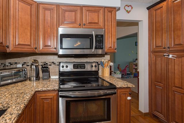 2039 E 46th Street, Davenport, IA 52807
