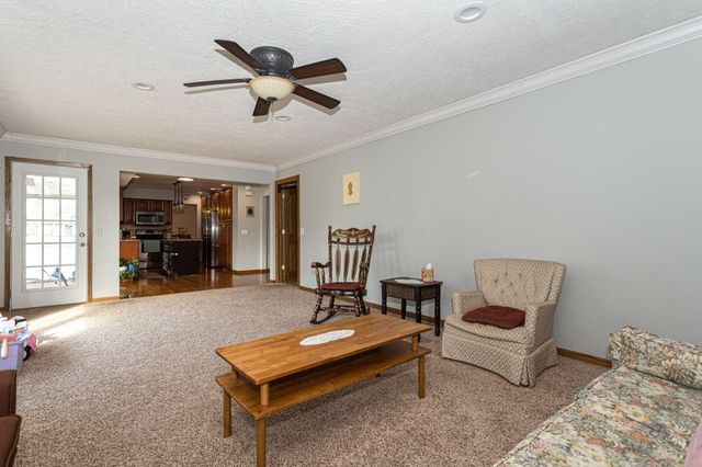 2039 E 46th Street, Davenport, IA 52807