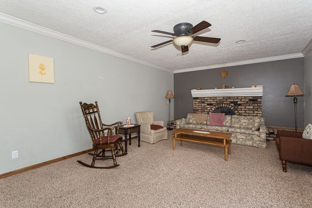 2039 E 46th Street, Davenport, IA 52807