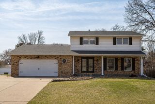 2039 E 46th Street, Davenport, IA 52807