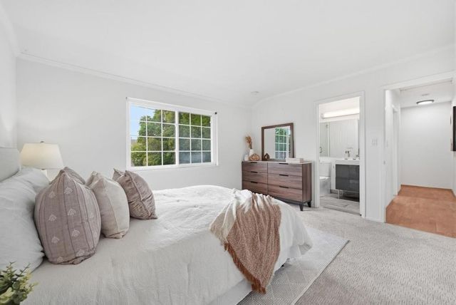 38 Devonshire Avenue 6, Mountain View, CA 94043